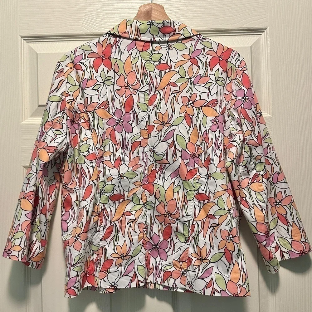 Christopher & Banks floral zip-up blazer - Picture 3 of 9